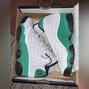 Jordan Lucky Green 13s